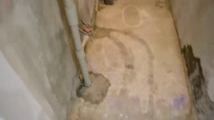 Расширяем площадь пола в туалете