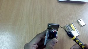 Первый ремонт электродуговой зажигалки Tiger