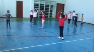 красивый танец флешмоб  2 кл