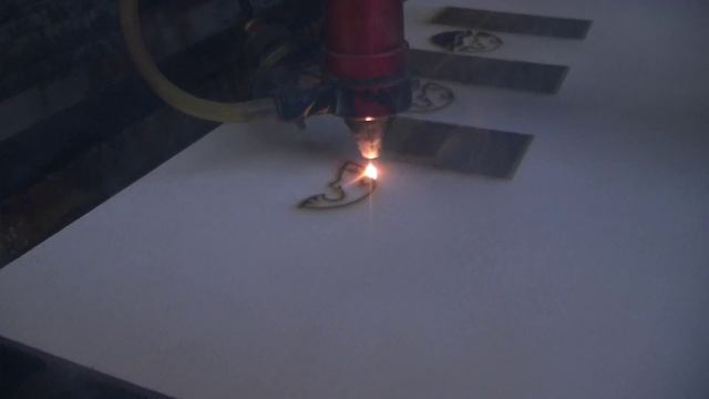 Лазерная резка.Карандашница.Изготовление. смотреть онлайн