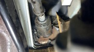 Замена Главного  Цилиндра Сцепления  Nissan PrimaStar 2006 год  1.9 DCI