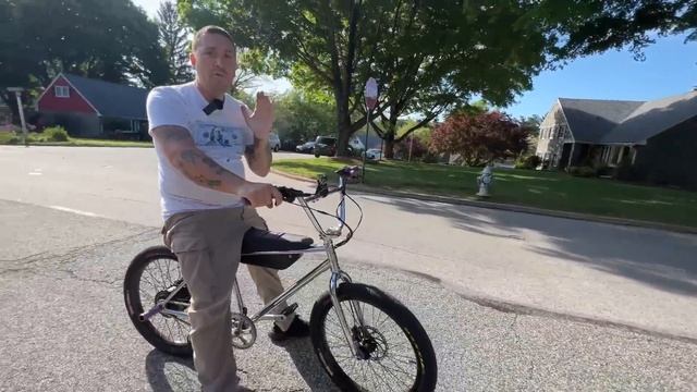 How To Wheelie A Ebike. Teach My Dad On A Zooz BMX 750. смотреть онлайн