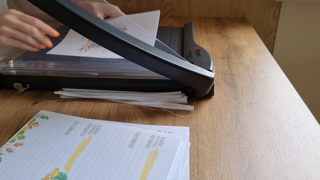 Скрапбукинг / Процесс создания кулинарной книги своими руками / ЧАСТЬ 1 смотреть онлайн