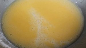 Молочные коржики на подсолнечном масле с колотым арахисом