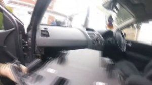 How to remove the glove box and Renault Megane module / Как снять бардачок и модуль Renault Megane