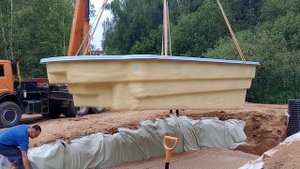 Установка композитного бассейна в котлован по технологии