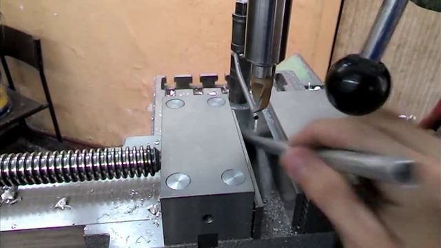 Уроки фрезерования или что можно делать с помощью упора смотреть онлайн