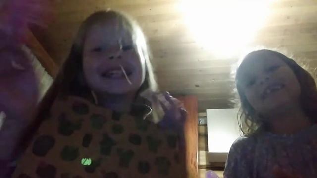 на даче. у Амалии др смотреть онлайн