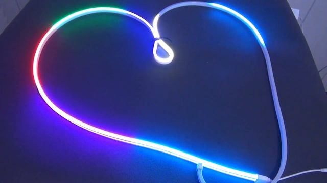 Умная «неоновая» лента на адресных светодиодах WiFi TUYA смотреть онлайн