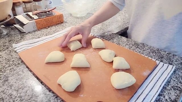 일본 도쿄 브이로그 l 마트 장보고 편의점 간식 쇼핑, 딸기 롤 케이크, 꽈배기, 소고기 초밥 만드는 도쿄 일상 브이로그