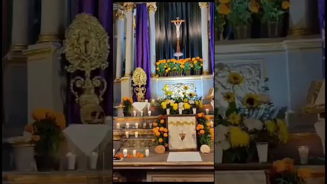 ALTAR DEDICADO A LOS FIELES DIFUNTOS DE LA COMUNIDAD DE SANTA ROSA DE VITERBO.