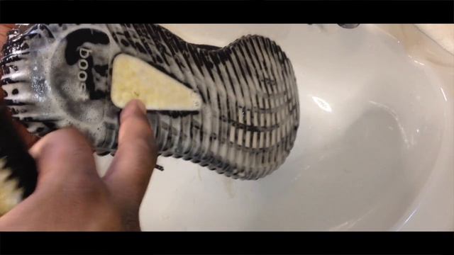 How to clean Yeezy Boost 350 V2 with Crep Protect Cure