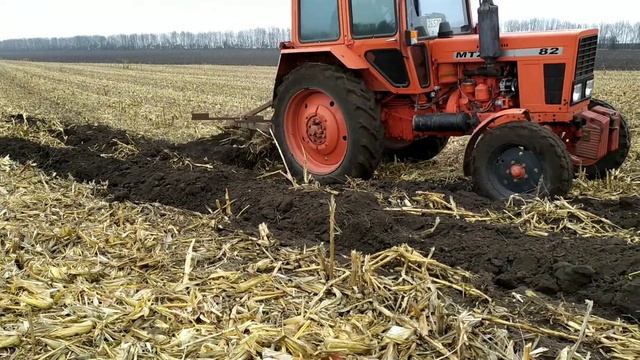 Пахота ЮМЗ 6/МТЗ 80 смотреть онлайн