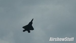 F-22 Raptor Mini-Demo - EAA AirVenture Oshkosh 2019