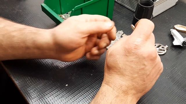 Нашел ЦЕЛУЮ ШКАТУЛКУ СЕРЕБРА! | Разбор монет смотреть онлайн