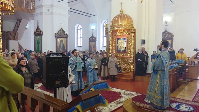 Архиерейское служение в Субботу Похвалы Пресвятой Богородицы