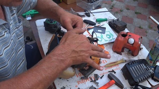 НЕ ЗАВОДИТЬСЯ МОТОКОСА\\ РЕМОНТ КИТАЙСКОГО БЕНЗОТРИММЕРА 