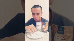 Мел с глотанием.  Очень вкусно