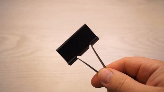 Подставка для смартфона из зажима