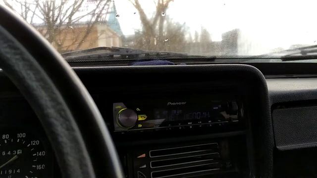 музыка в ваз 2107 на дл аудио играет от 40Hz смотреть онлайн