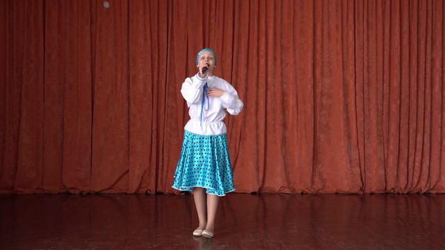 Ураевская Ярослава. Песня "Кузя едет на коне." смотреть онлайн