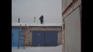 Снегоуборщик Zitrek ST-1300. Чистим глубокий, плотный снег с крыши...