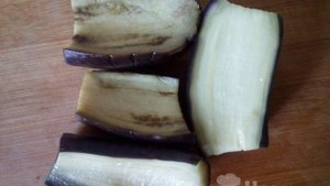 Острая закуска из баклажанов и перца по-корейски