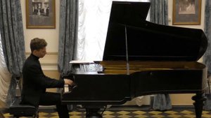 Рахманинов. Прелюдия Соль-бемоль мажор, соч.23 №10 (исп. Владислав Бритвин).