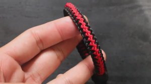 Браслет из паракорда