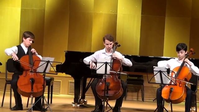 Трио виолончелистов МССМШ им.Гнесиных в Центре П.Слободкина смотреть онлайн