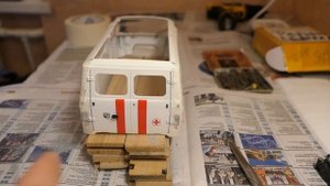 Нива Кабрио в масштабе 1:18. Учимся делать распашные двери. Часть 6