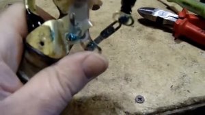 Цветной металл в манометре