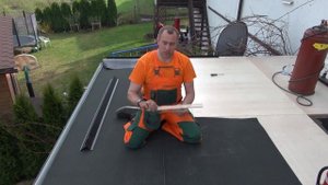 ? Как Сделать ПРОСТЕЙШУЮ ТЕРРАСУ к Дому из Сосновой Доски. ГИДРОИЗОЛЯЦИЯ ТЕРРАСЫ и секреты монтажа.