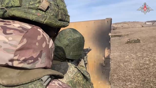 Бойцы идут на штурм только после тщательной подготовки

Штурм – это целое искусство. А слаженность