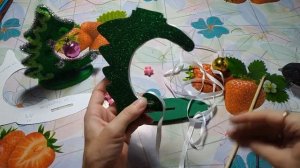 Очень легкая елочка из фоамирана своими руками. Новогодний декор