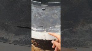 Установка жби колец с крышкой  люка и его недостатки.