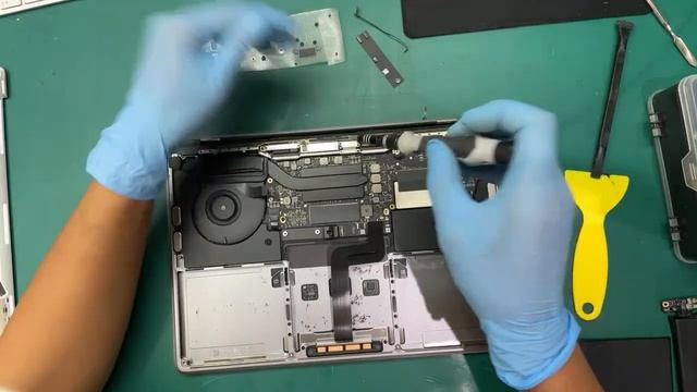 MacBook Pro 13in 2017 A1708 充電増えない修理