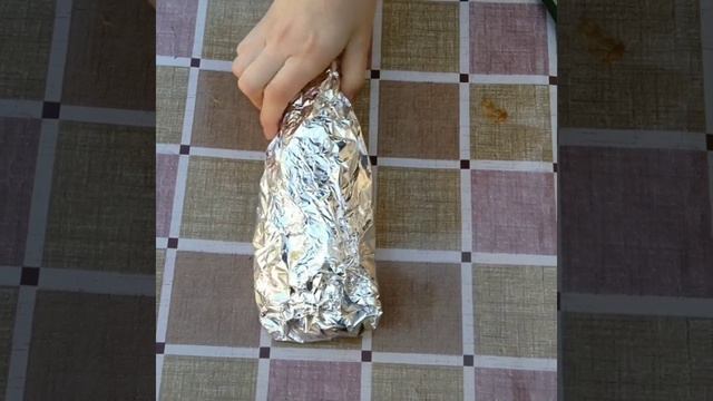 Рыба в фольге на углях с картошкой (Fish in foil on coals and potatoes)