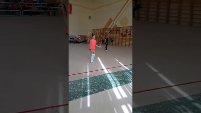 прыжки на скакалке развивают выносливость у гимнасток! попробуй обязательно!#jumpingrope#endurance# смотреть онлайн