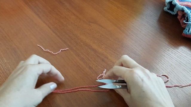 Летняя футболка спицами реглан сверху из пряжи  ALIZE Cotton Gold. Как соединить пряжу без узла.