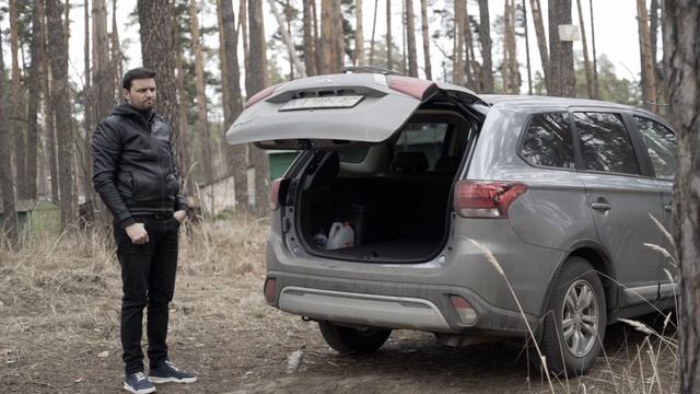 Mitsubishi Outlander - дёшево и сердито.