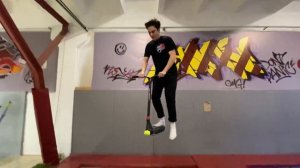 Game of scoot/на БАТУТНОМ САМОКАТЕ