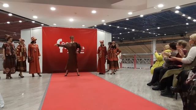 Показ Коллекция Марины Латышевой " Вдохновение" ГрандТекстиль" 27.11.2021 смотреть онлайн