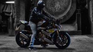 2021 BMW S 1000 R Обзор на канале авто своими глазами