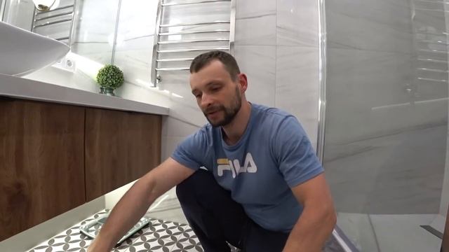 Ванная комната с необычным дизайном и сочетанием материалов!