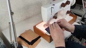 Швейная машинка Чайка 142М шьёт натуральную кожу(По финалу).