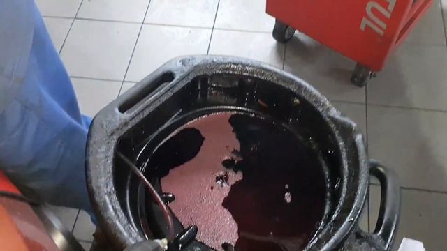 Замена жидкости ГУР KIA Mohave. Примеры наших работ.