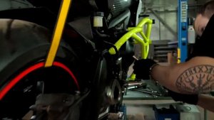 Yamaha MT-09 Tracer 900 New R-Gaza Stunt Cage Installation / Устанавливаем Клетку на MT-09