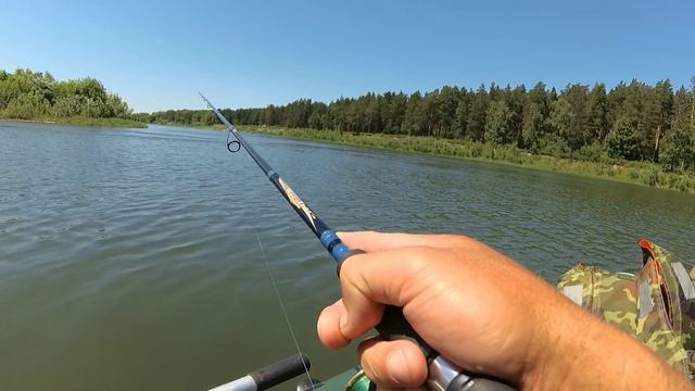 В первом же затоне нашёл щуку ! смотреть онлайн