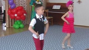 Танец на  выпускном в детском саду№77